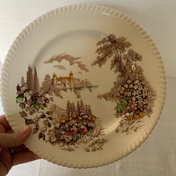 JOHNSON BROTHERS| “Castle on the Lake" Collectible Plate - Picture 1 of 4